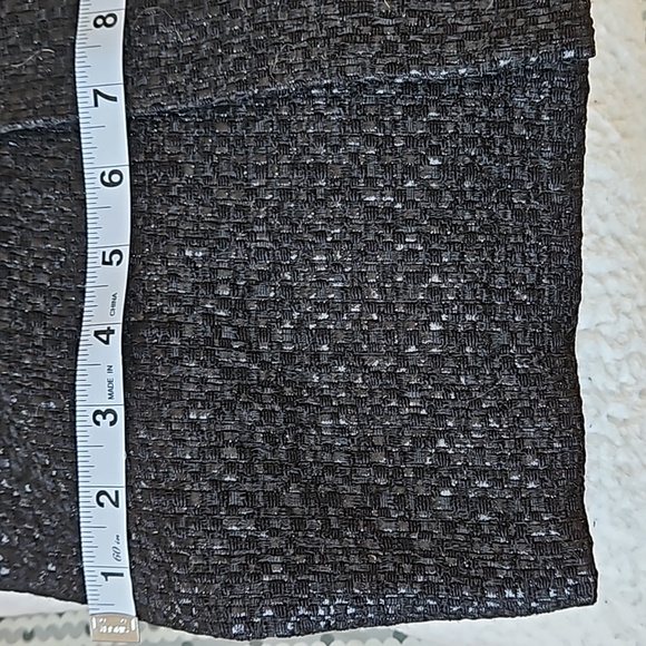 Sz 16, NWOT. Lafayette 148 NY shimmer Skirt, black wool & silk. - Picture 10 of 11